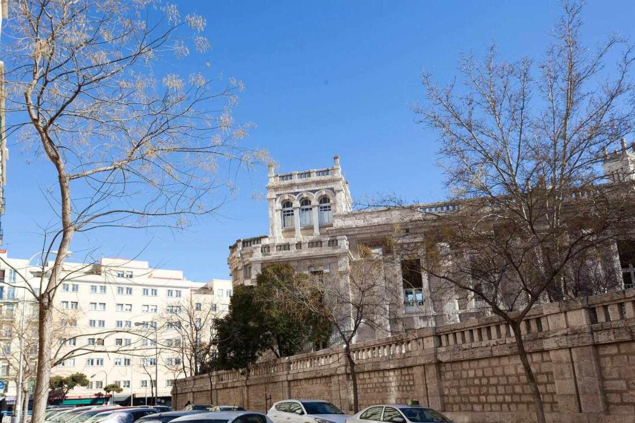 Apartamento De Lujo Nuevos Ministerios Chamberi Apartment Madrid Luaran gambar